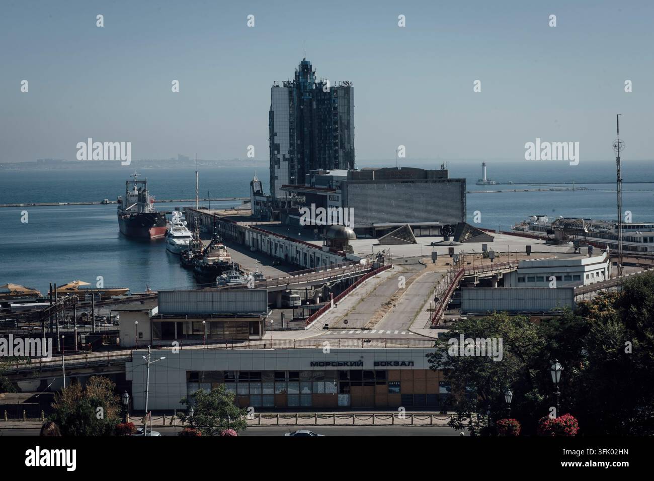 Una vista dell'ingresso del porto di Odessa, il principale hub di esportazione marittima dell'Ucraina, che è stato praticamente paralizzato dall'intensificazione degli attacchi russi contro le sue infrastrutture. 22 agosto 2026.  -  22/08/2026  -  Ucraina / Odessa - Adrien Vautier / Le Pictorium Foto Stock