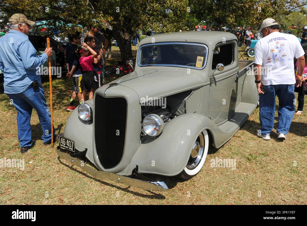 12° Raduno annuale Lonestar Rod & Kustom Round Up di auto personalizzate, Austin, Texas, 6 aprile 2013. (Foto di John Anderson/The Austin Chronicle) Foto Stock