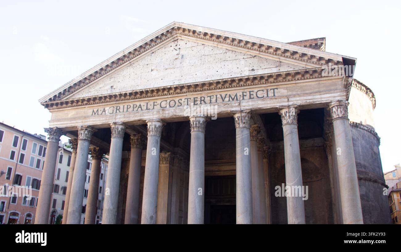 la grande basilica monumentale del Pantheon di Roma Foto Stock