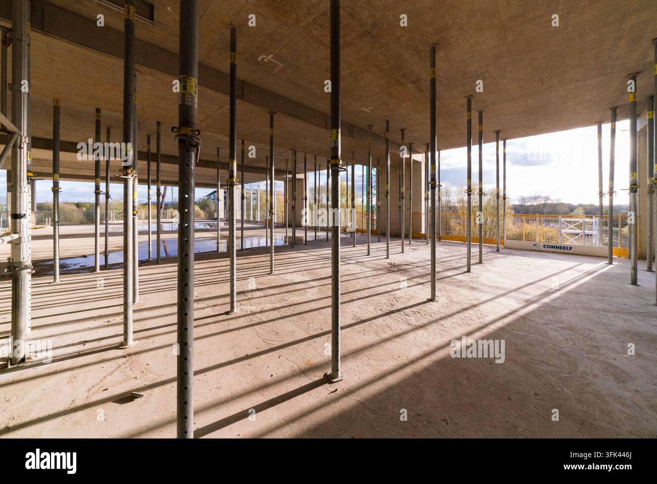 Supporti in acciaio per la costruzione di lastre in cemento Foto Stock