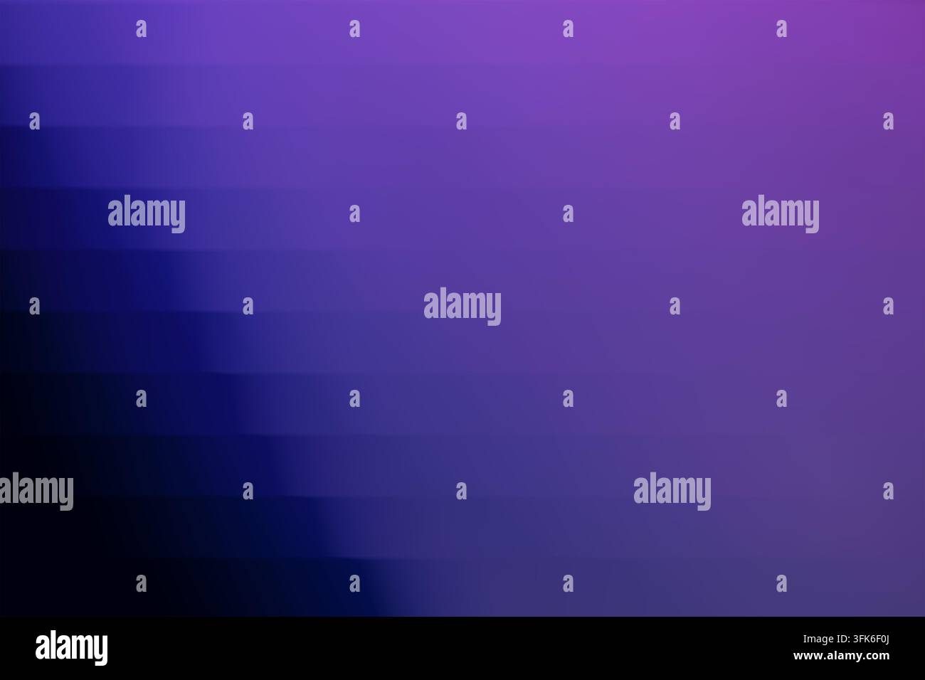 Sfondo astratto sfumato viola con bande diagonali morbide e sfocatura sottile per un design moderno Foto Stock