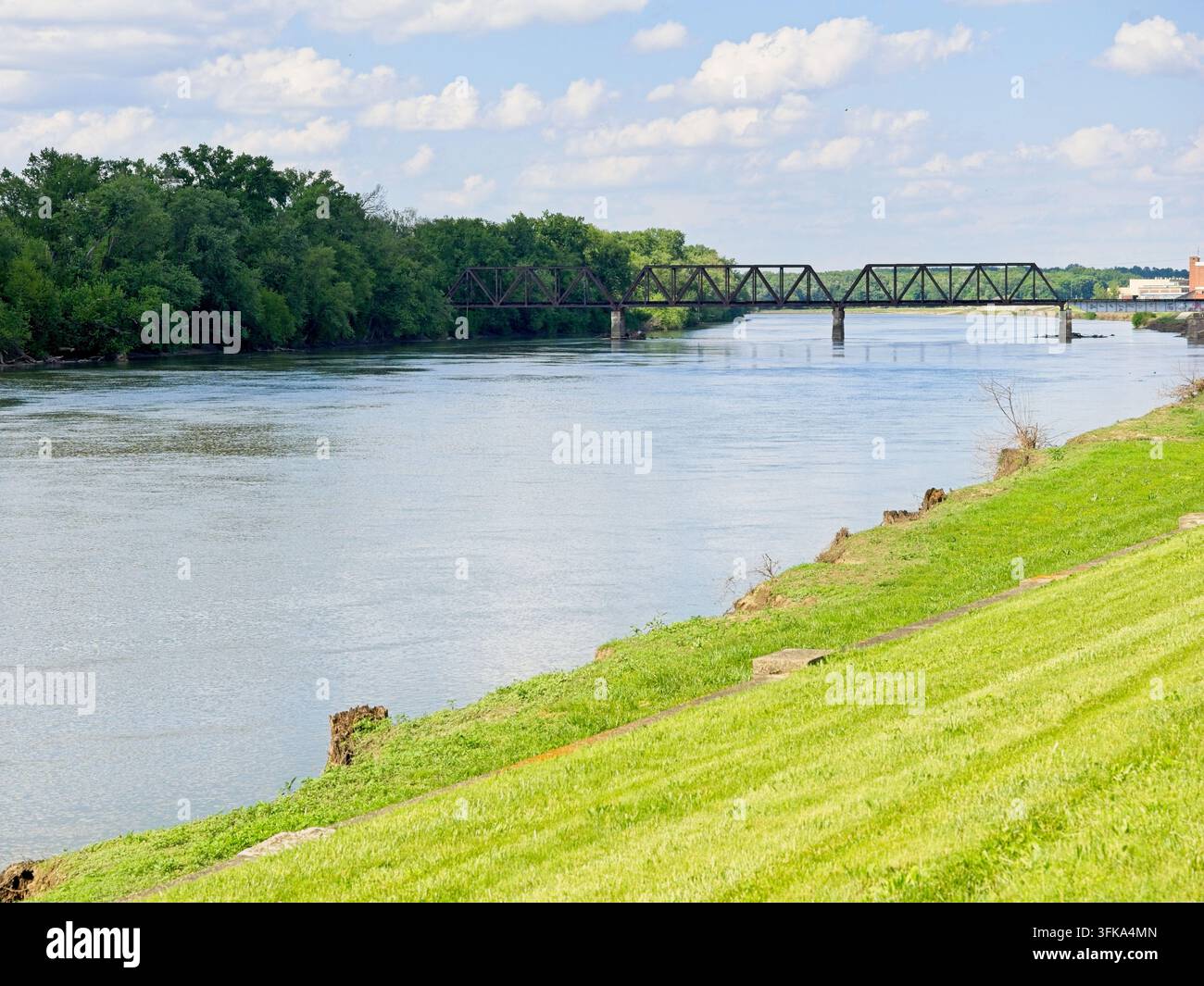 Ponte ferroviario a traliccio Warren sul fiume Wabash a Vincennes, Indiana Foto Stock