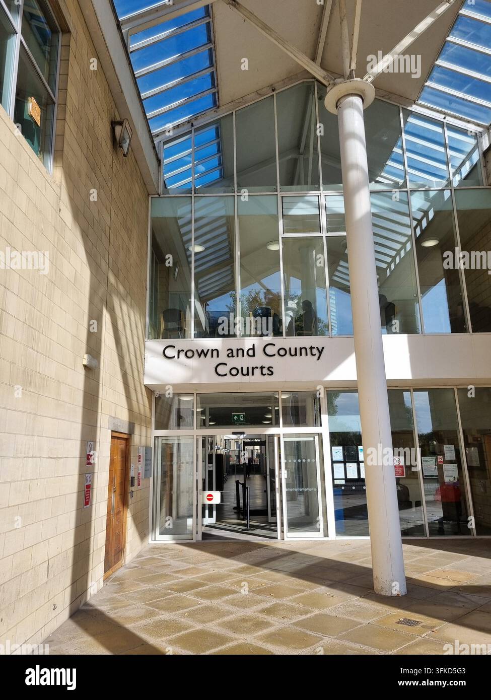 Northampton Crown Court Inghilterra UK - Immagine stock catturata con smartphone