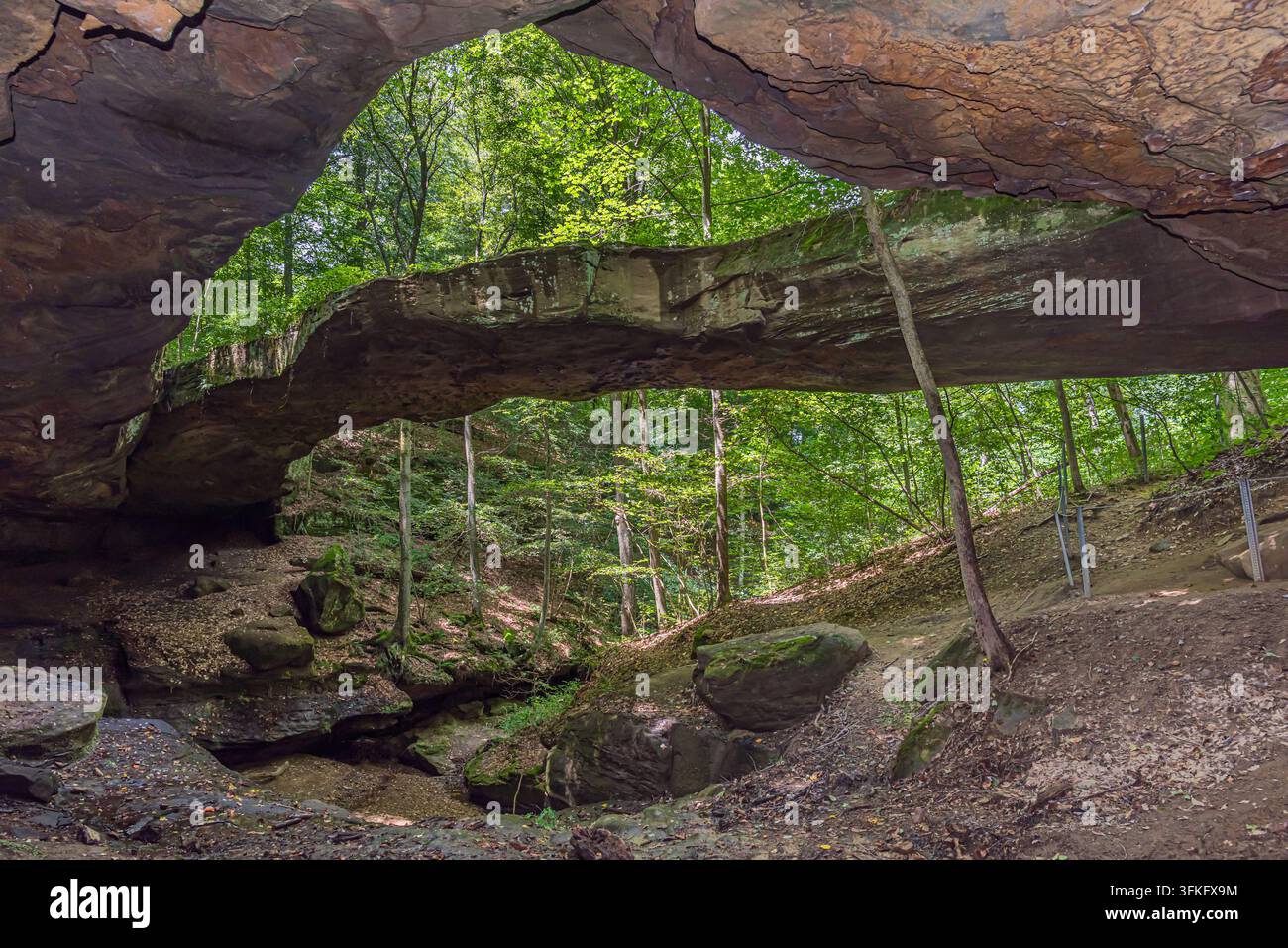 L'arco doppio alla Rockbridge State Nature Preserve, vicino a Logan, Ohio. Foto Stock