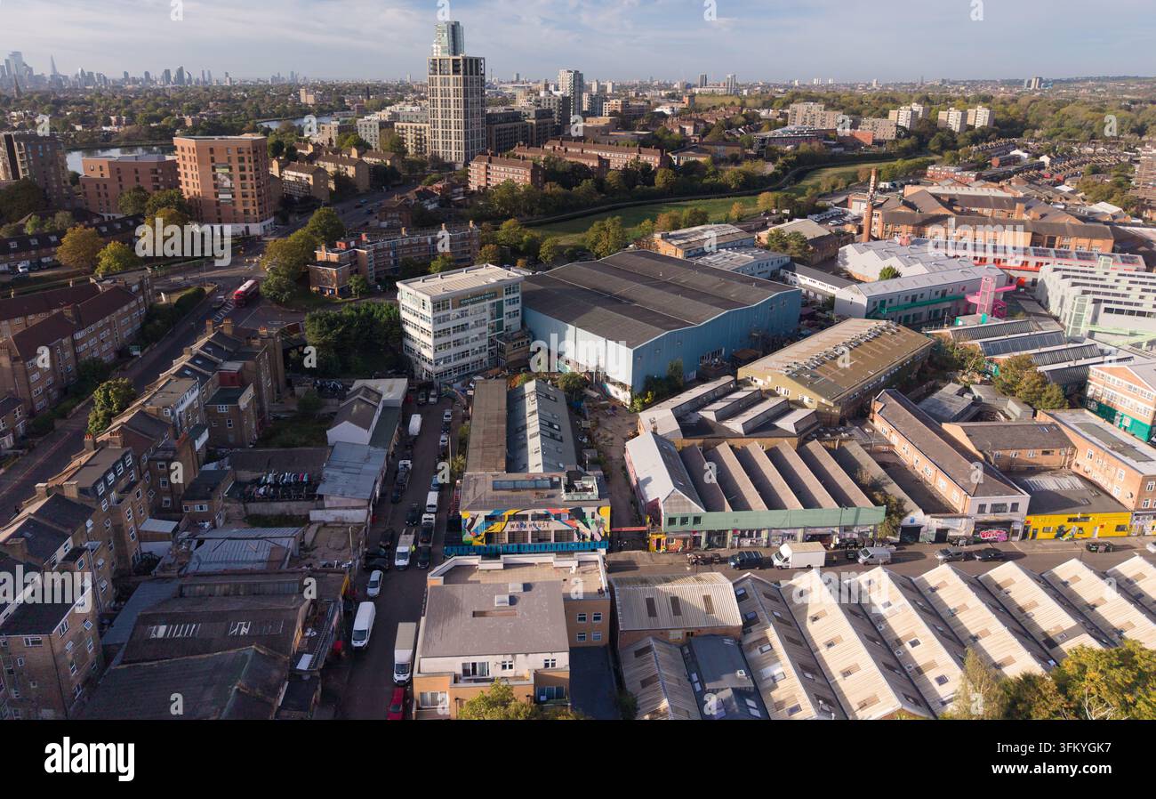 Il distretto dei magazzini di Harringay (chiamato anche i magazzini di Manor House) è una comunità creativa unica di spazi di vita e lavoro nel nord di Londra, span Foto Stock