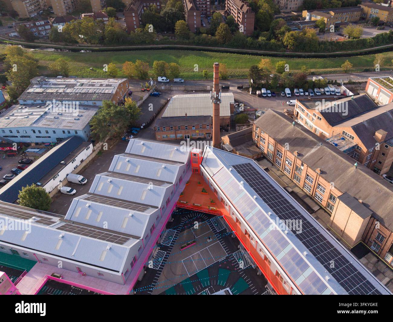Il distretto dei magazzini di Harringay (chiamato anche i magazzini di Manor House) è una comunità creativa unica di spazi di vita e lavoro nel nord di Londra, span Foto Stock