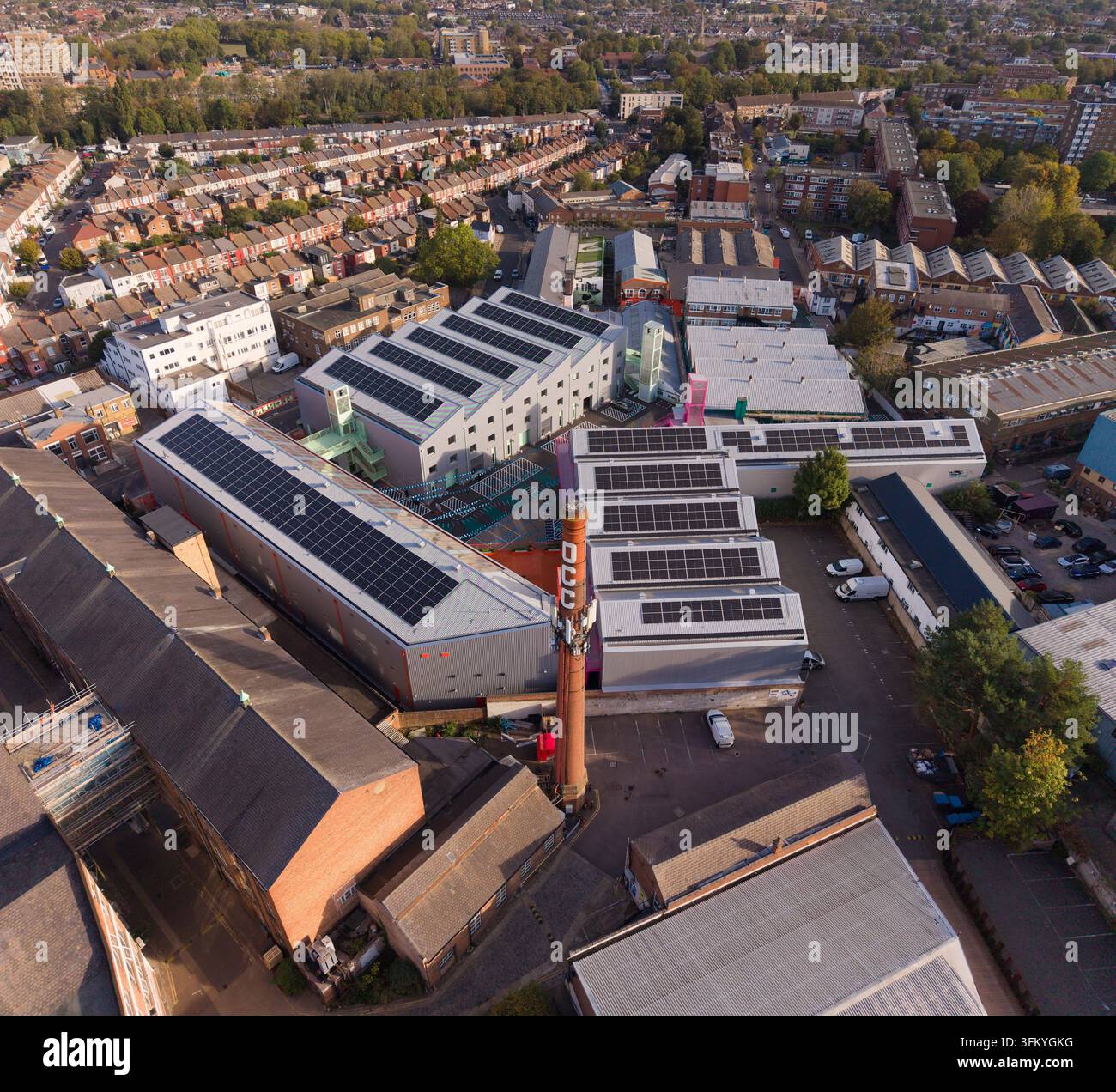 Il distretto dei magazzini di Harringay (chiamato anche i magazzini di Manor House) è una comunità creativa unica di spazi di vita e lavoro nel nord di Londra, span Foto Stock