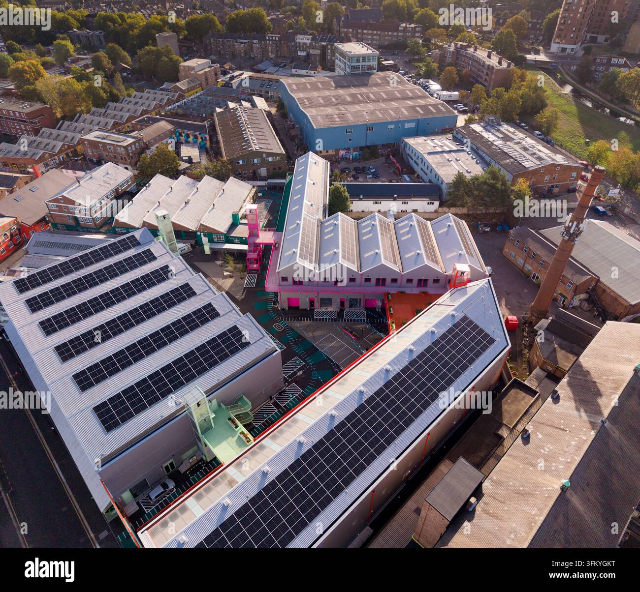 Il distretto dei magazzini di Harringay (chiamato anche i magazzini di Manor House) è una comunità creativa unica di spazi di vita e lavoro nel nord di Londra, span Foto Stock