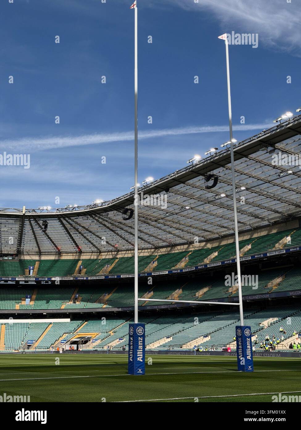 Viste generali dell'Allianz Stadium, casa del rugby inglese a Twickenham, nel sud-ovest di Londra. Foto Stock