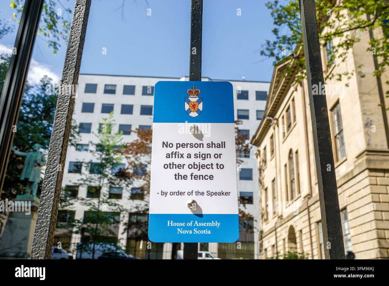 Halifax Nuova Scozia Canada, Hollis Street del centro, Province House, Assemblea legislativa della Nuova Scozia, Camera dei Comuni, cartello governativo, avviso di avvertimento, nessun cartello su Foto Stock