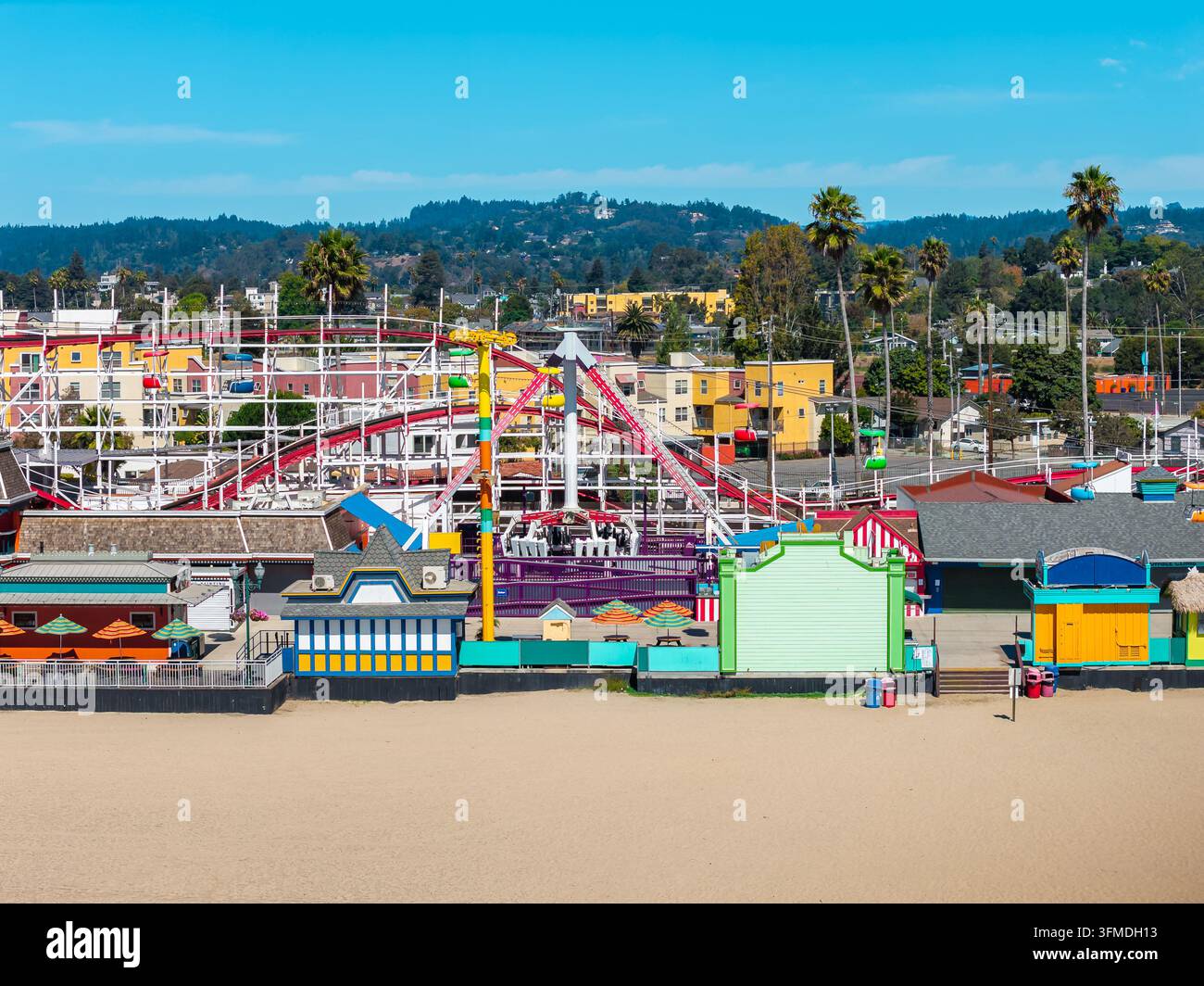 Vista aerea del parco divertimenti Santa Cruz Beach Boardwalk Foto Stock