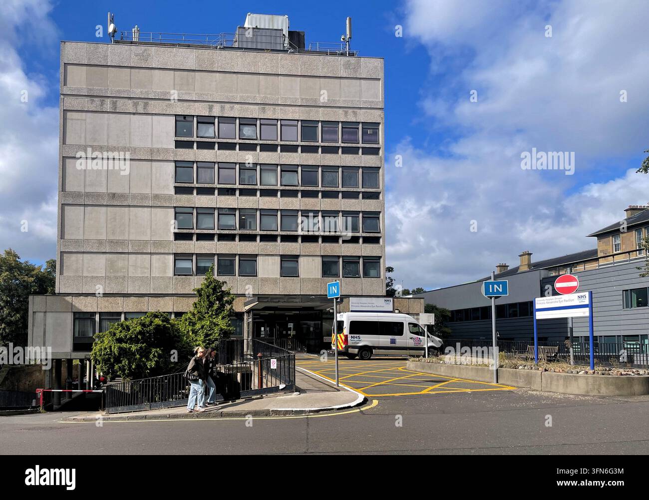 Una vista dell'esterno del Padiglione Oculistico Principessa Alexandra, Edimburgo, Scozia - Immagine stock catturata con smartphone