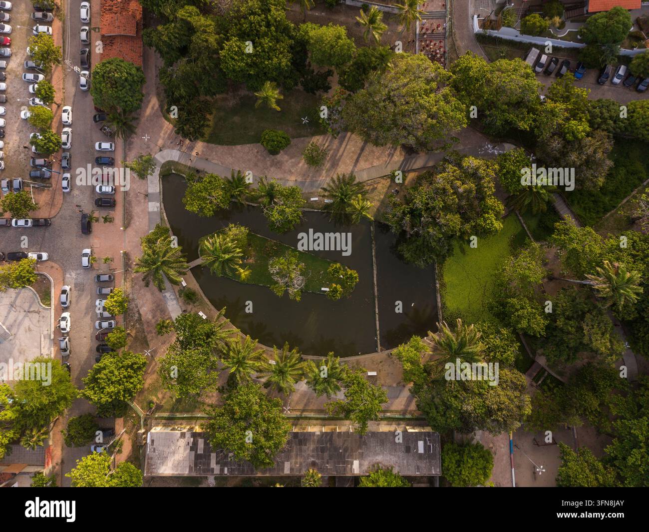 Bella vista aerea di una piazza pubblica in una vecchia città storica Foto Stock