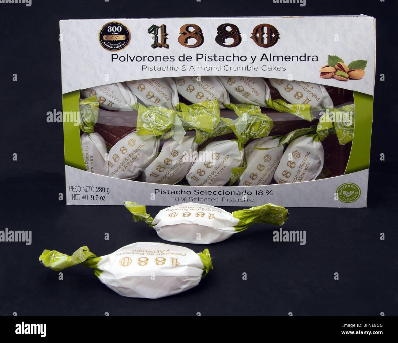 1880 Polvorones de Pistacchio e Mandorla (Pistacchio e Mandorla) biscotti spagnoli per Pasqua e Natale Foto Stock