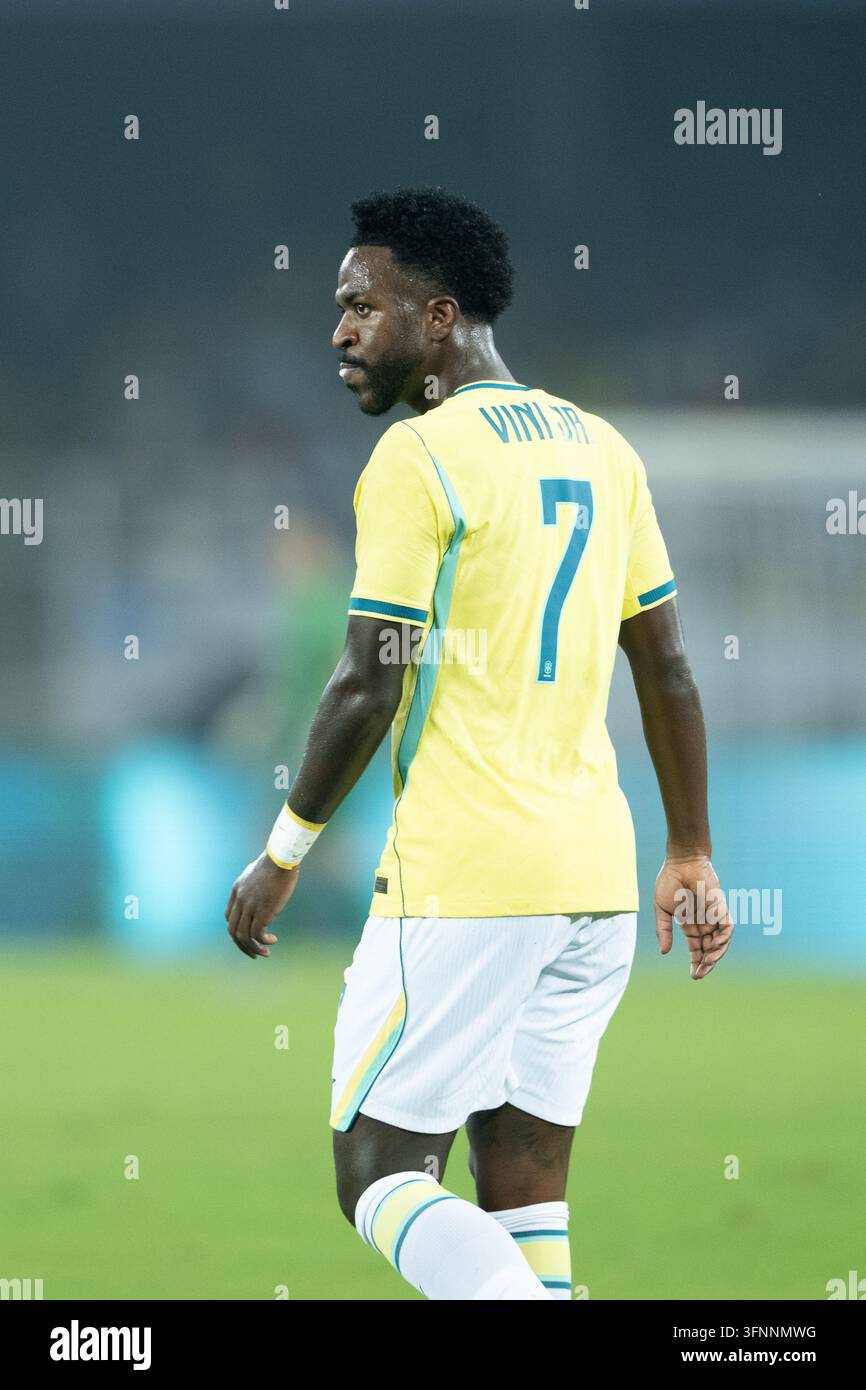 Partita amichevole internazionale India contro Brasile, Amichevole FIFA, Calcutta, India, 3 ottobre 2026. L'India in maglia blu, il Brasile in gialla. Foto Stock