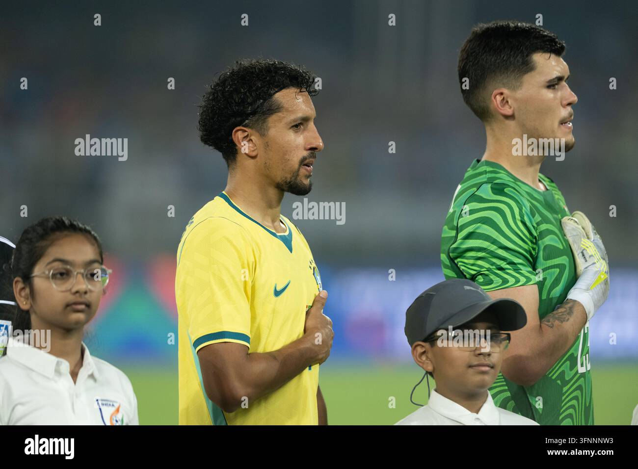 Partita amichevole internazionale India contro Brasile, Amichevole FIFA, Calcutta, India, 3 ottobre 2026. L'India in maglia blu, il Brasile in gialla. Foto Stock