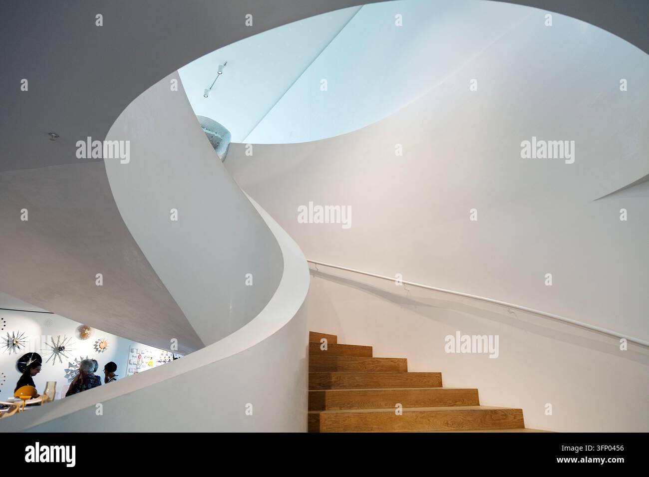 Scalinata curva al VitraHaus, Museo del Design Vitra, Weil am Rhein, Germania Foto Stock