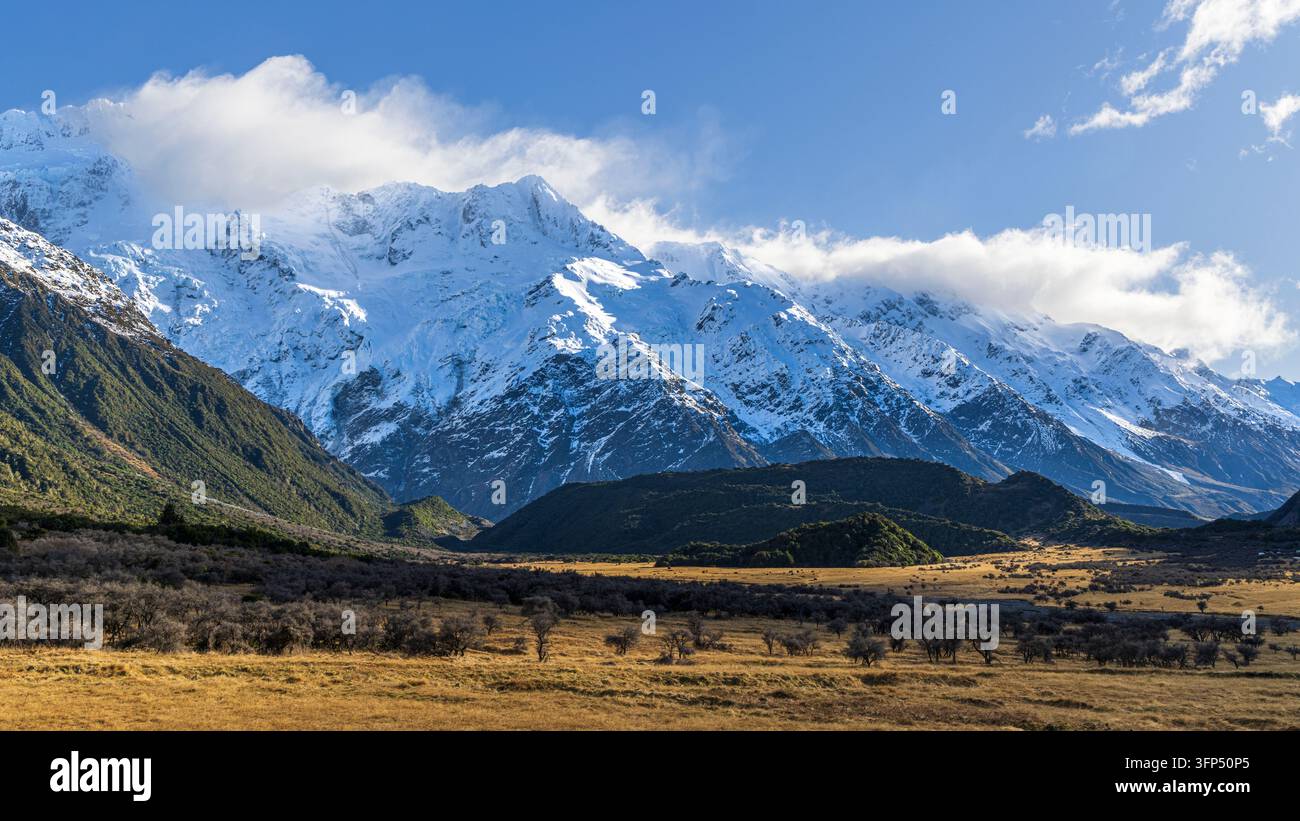 Monte Cook con copertura nuvolosa Foto Stock