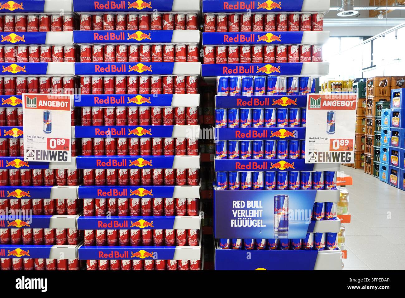 Red Bull in un negozio Foto Stock
