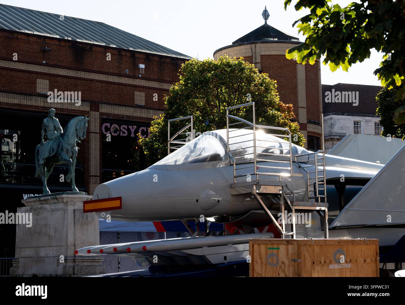 Jet Typhoon, parte di un evento della Royal Air Force, Broadgate, Coventry, Inghilterra, Regno Unito Foto Stock