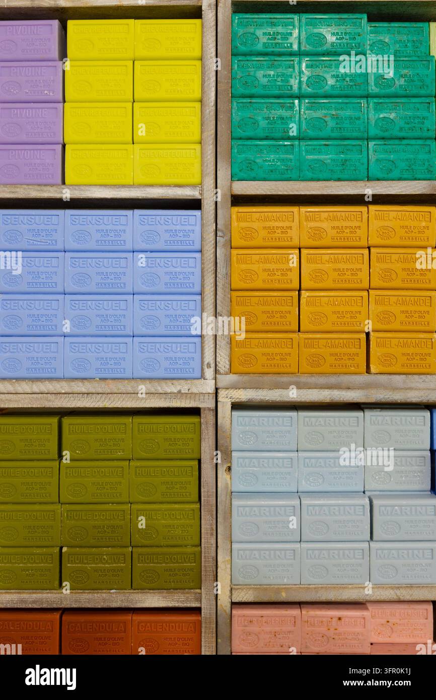 Sapone in un mercato in Provenza, Francia Foto Stock