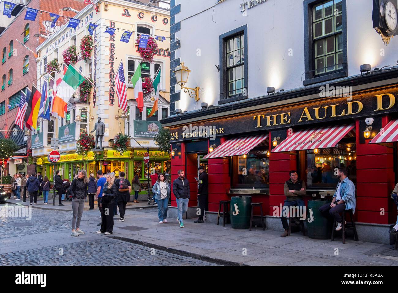 Atmosfera nel quartiere di Temple Bar a Dublino, Irlanda. Foto Stock