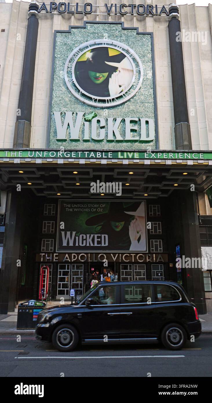 Lo spettacolo The Wicked a Londra all'Apollo Victoria Theatre Foto Stock