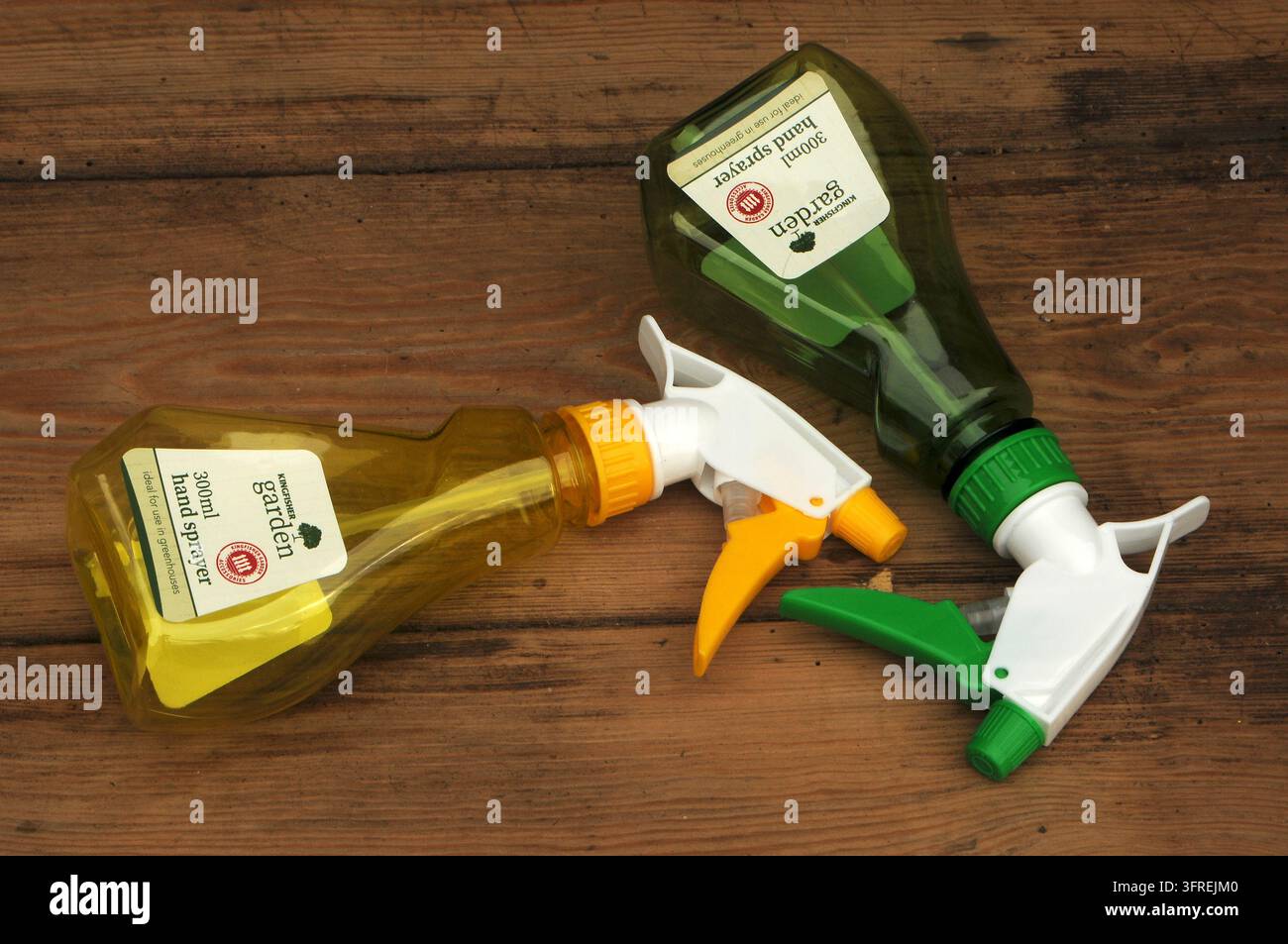 Flaconi spray nebulizzatore per l'annaffiatura delle piante d'appartamento Foto Stock