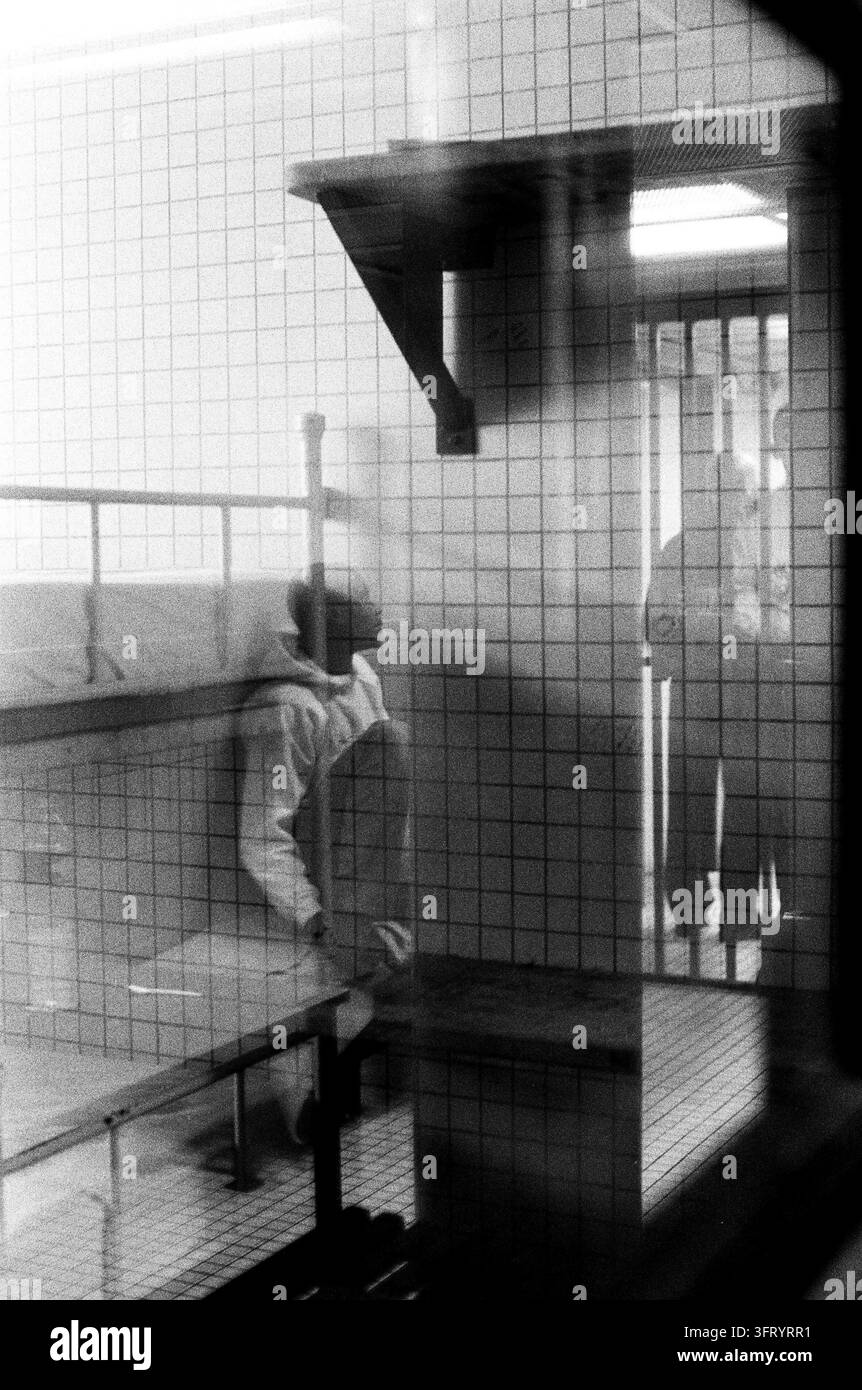 Il Centro di Detenzione Amministrativa (LRA) a Choisy-le-Roi, Val-de-Marne, rapporto prodotto nel 2006 con Cimade. L'LRA gestisce gli stranieri senza documenti Foto Stock