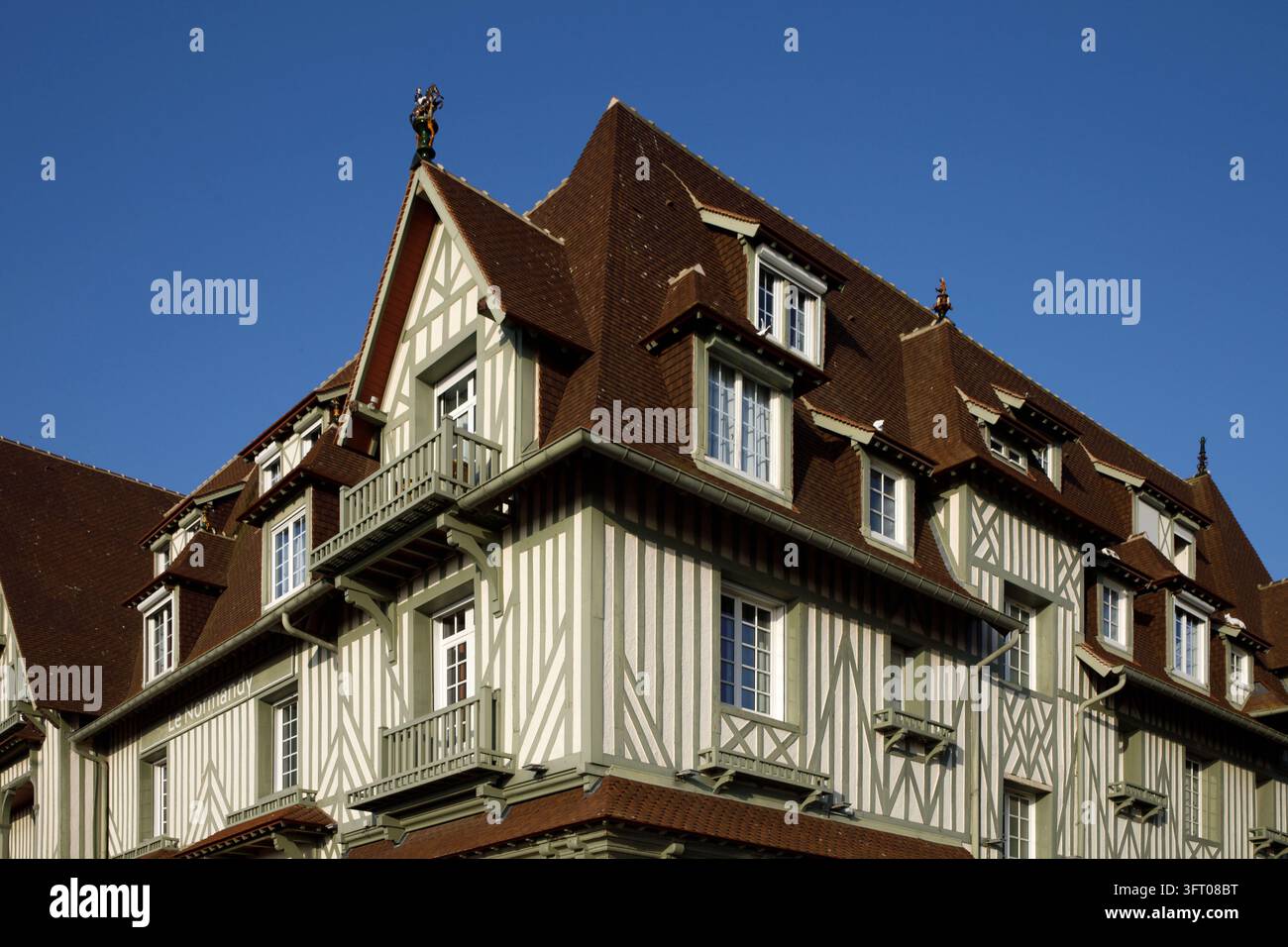 Francia, Normandia, Calvados, Côte Fleurie, Deauville, Boulevard Cornuché, Hotel Barrière Le Normandy Deauville Foto Stock