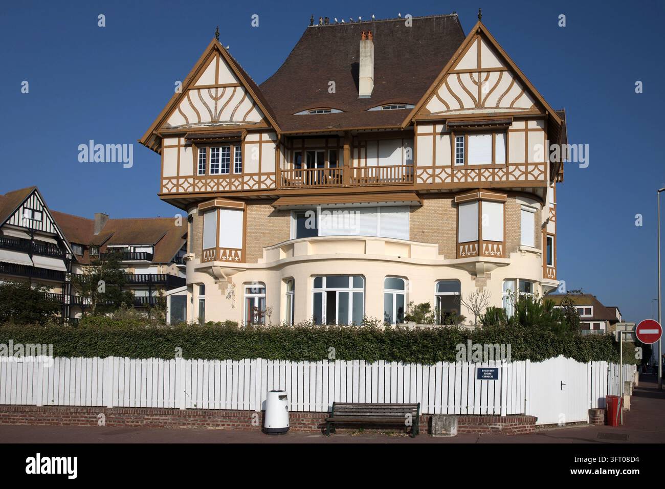Francia, Normandia, Calvados, Côte Fleurie, Deauville, Boulevard Cornuché Foto Stock