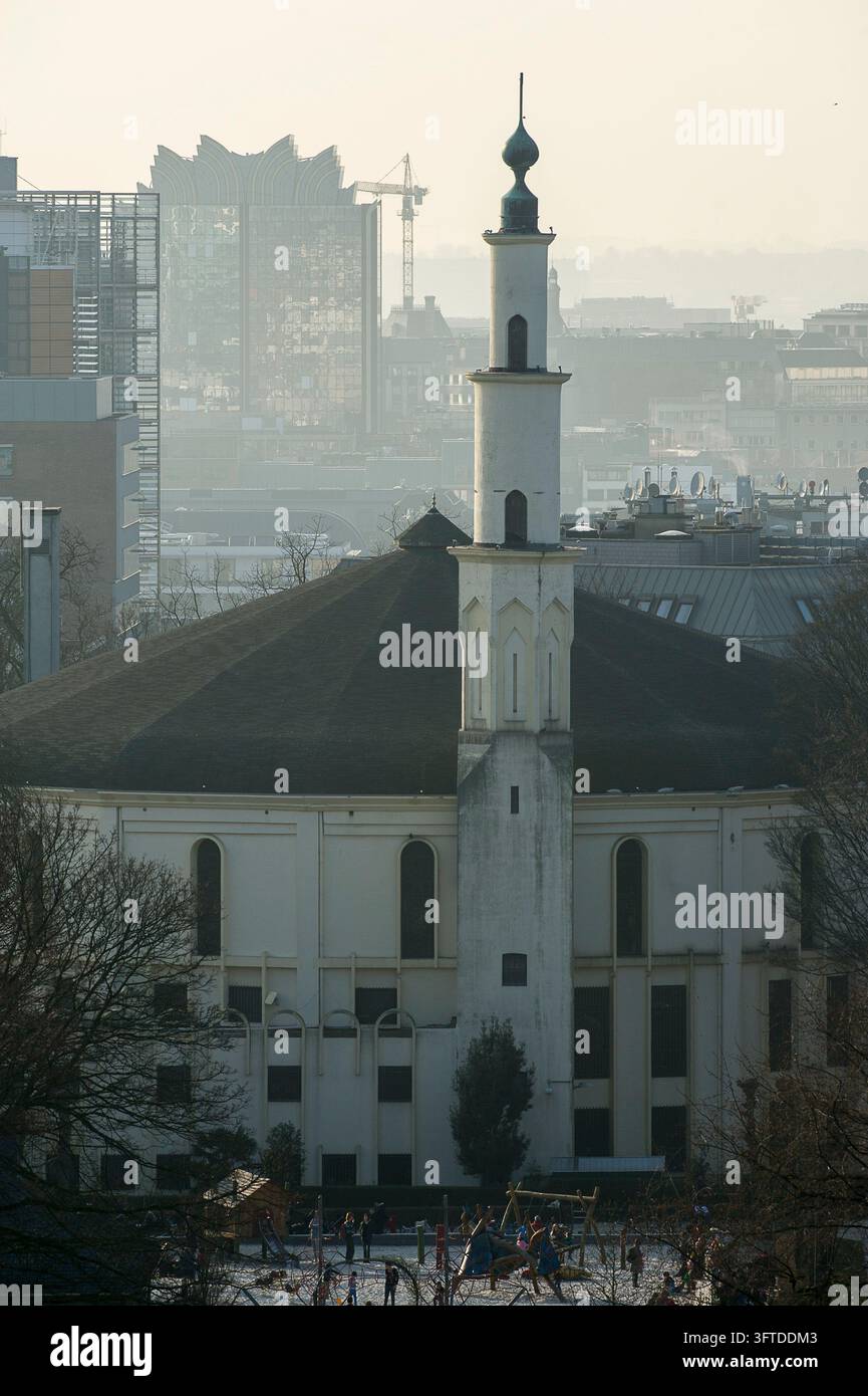 La grande Moschea nel parco del Cinquantenario a Bruxelles. |  La grande Moschea di Bruxelles nel parco del Cinquantenario Foto Stock