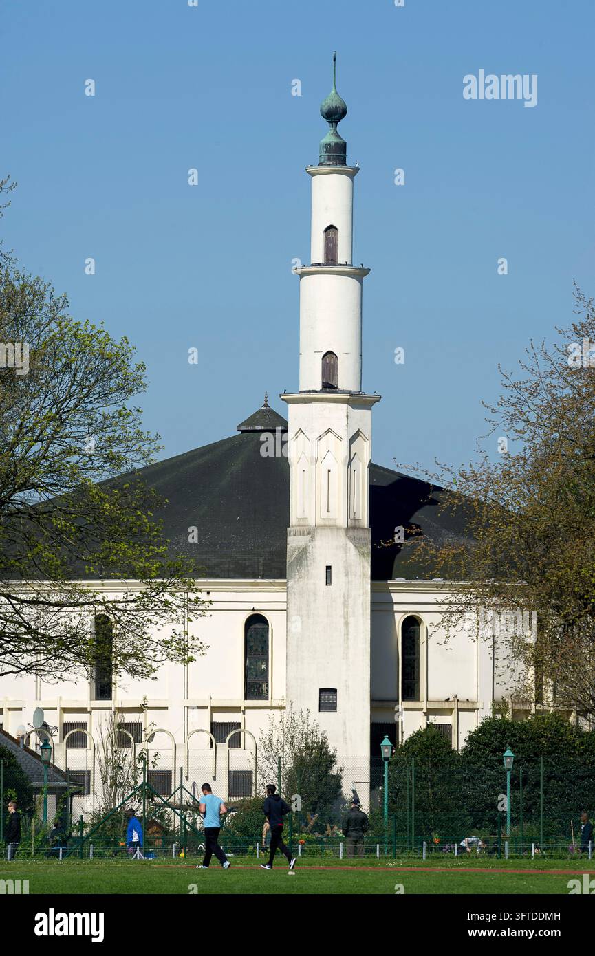 La grande Moschea nel parco del Cinquantenario a Bruxelles. |  La grande Moschea di Bruxelles nel parco del Cinquantenario Foto Stock
