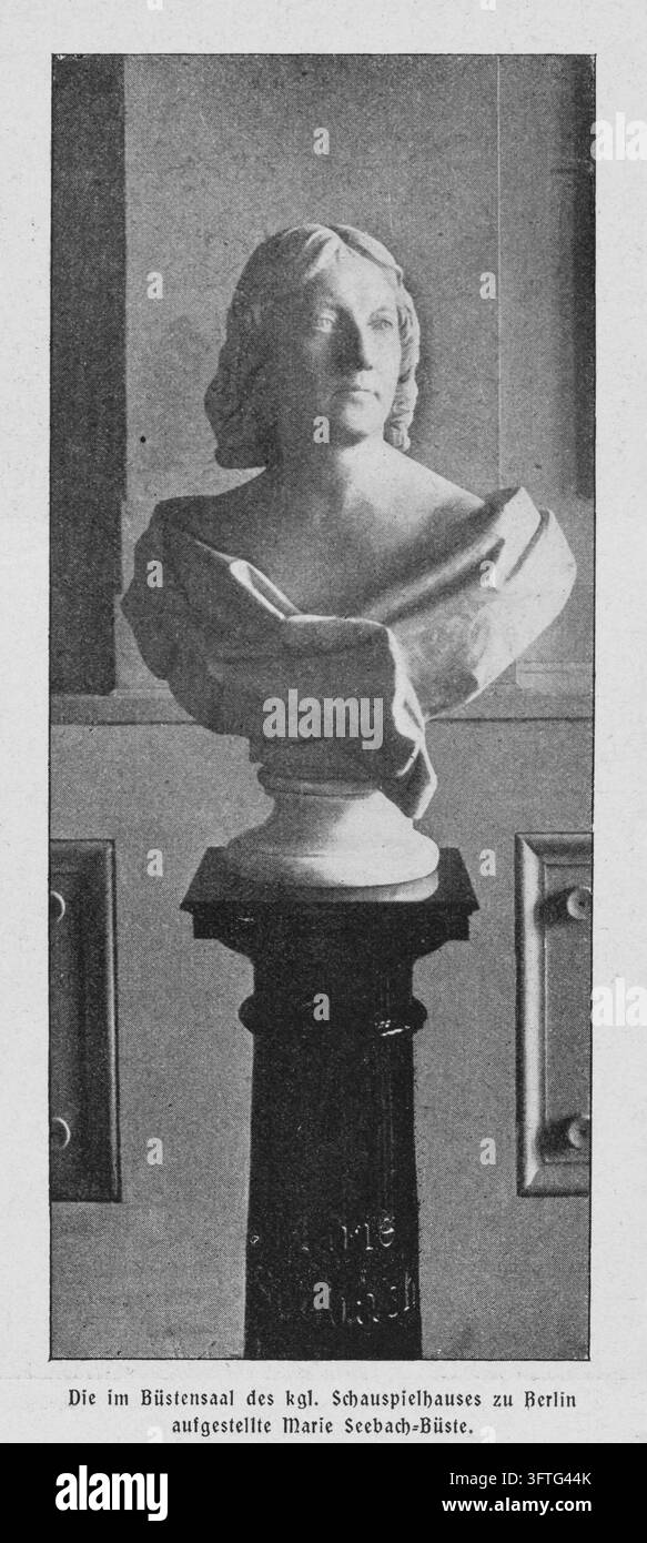Busto di Marie Seebach, scultura di ritratto al Royal Playhouse di Berlino, incisione del XIX secolo. Foto Stock