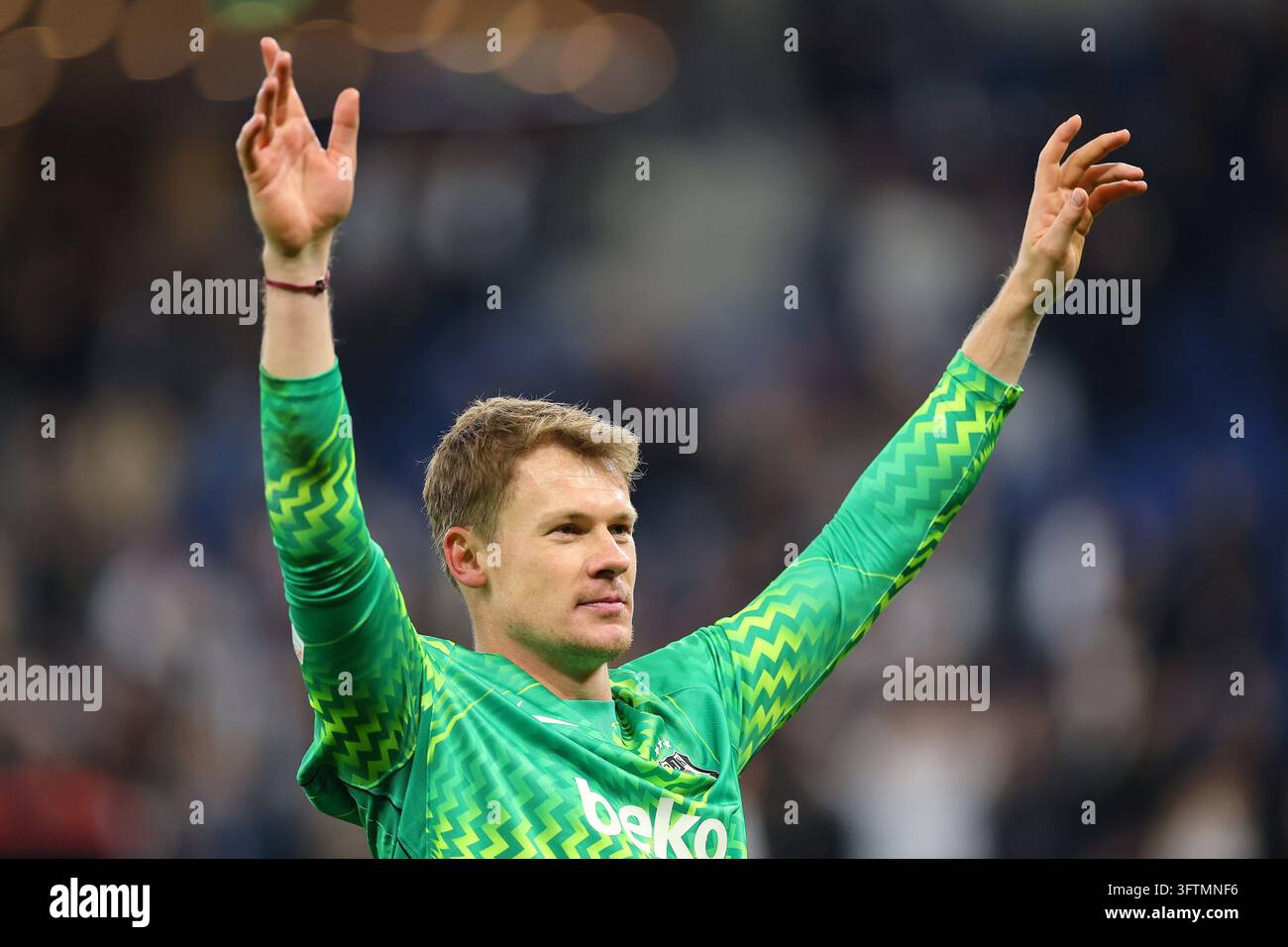 Festeggiamento finale, portiere Alexander Nübel (Besiktas) Sinsheim, 15 ottobre 2026, calcio, UEFA Europa League, fase a gironi - Giornata 2, TSG 1899 Hoffenheim - Besiktas Istanbul 2:3 2:3 Foto Stock