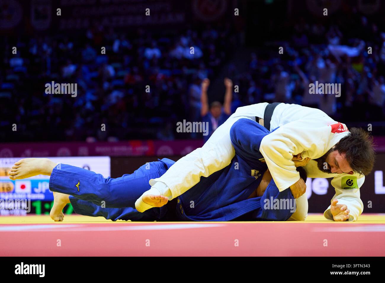 (Alto-Basso)  Tasoev Inal (RUS),  Kanta Nakano (JPN),  10 OTTOBRE 2026 - Judo :  Campionati mondiali di judo BAKU2026  Uomini +100 kg 3° turno  alla National Gymnastics Arena di Baku, Azerbaijan. (Foto di Ken Asakura/AFLO SPORT) Foto Stock