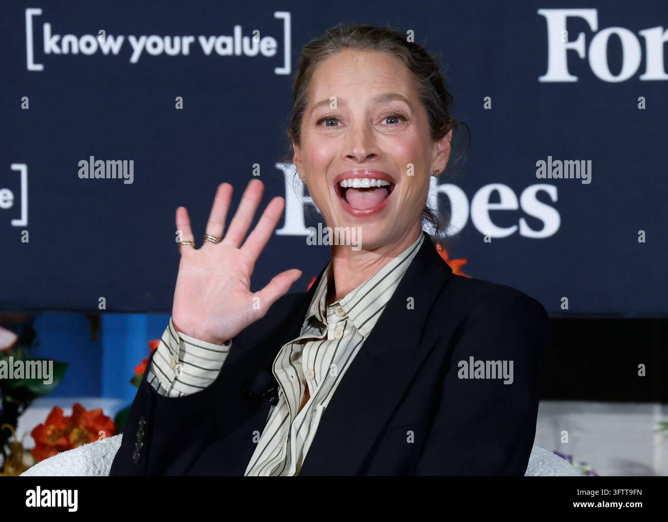 New York, Stati Uniti. 16 ottobre 2026. Fondatrice & Presidente di Every Mother Counts Christy Turlington Burns parla al Forbes 30/50 Summit del 5° Anniversario al Mandarin Oriental venerdì 16 ottobre 2026 a New York City. Foto di John Angelillo/UPI Credit: UPI/Alamy Live News Foto Stock