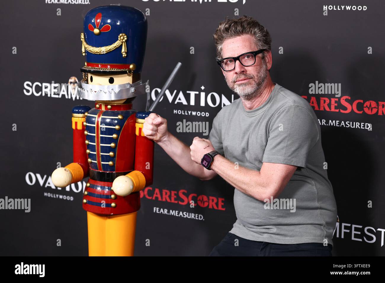 Hollywood, Stati Uniti. 16 ottobre 2026. HOLLYWOOD, LOS ANGELES, CALIFORNIA, USA - 15 OTTOBRE: K. Asher Levin arriva al 26° Festival annuale del film horror Screamfest - Serata di chiusura - Prima mondiale di ‚Christmas At The Kringles‘ di Briarcliff Entertainment, tenutasi al TCL Chinese 6 Theatres presso Ovation Hollywood il 15 ottobre 2026 a Hollywood, Los Angeles, California, Stati Uniti. (Foto di Xavier Collin/Image Press Agency) Credit: Image Press Agency/Alamy Live News Foto Stock