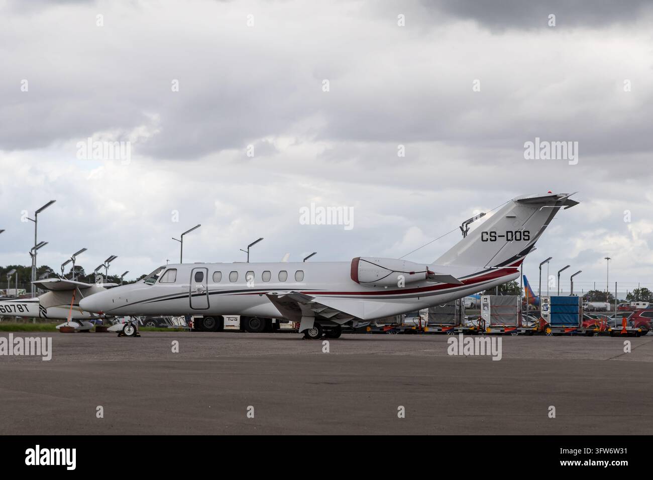 CS-DOS Cessna 525B CitationJet CJ3 Valair Private Jets Bristol Airport 02/10/2026 Foto Stock