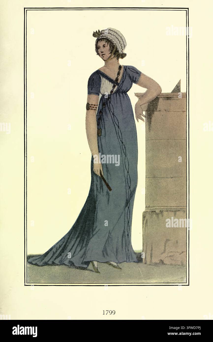 Illustrazione di moda di una donna in un vestito blu a vita impero con treno, un cappello bianco, una collana e bracciali, che tiene un ventaglio mentre è in piedi accanto a un orologio solare di Dame fashion : Parigi - Londra, 1786-1912 di Price, Julius M. (Julius Mendes), Data di pubblicazione 1913 Foto Stock