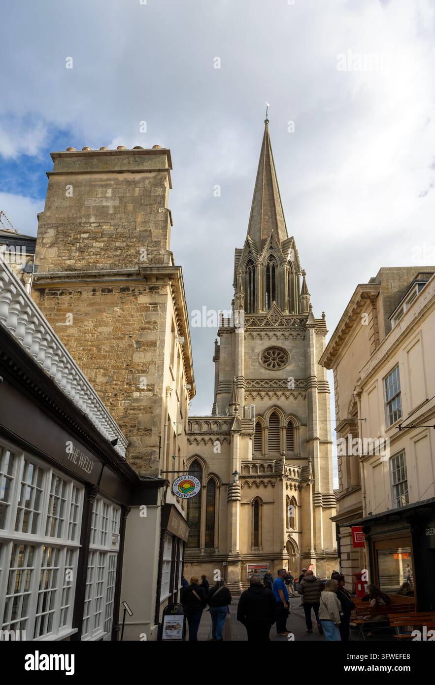 Chiesa di St Michael's Without da Green Street, centro città di Bath, Somerset, Inghilterra, Regno Unito architetto G. P. Manners costruita nel 1837 Foto Stock