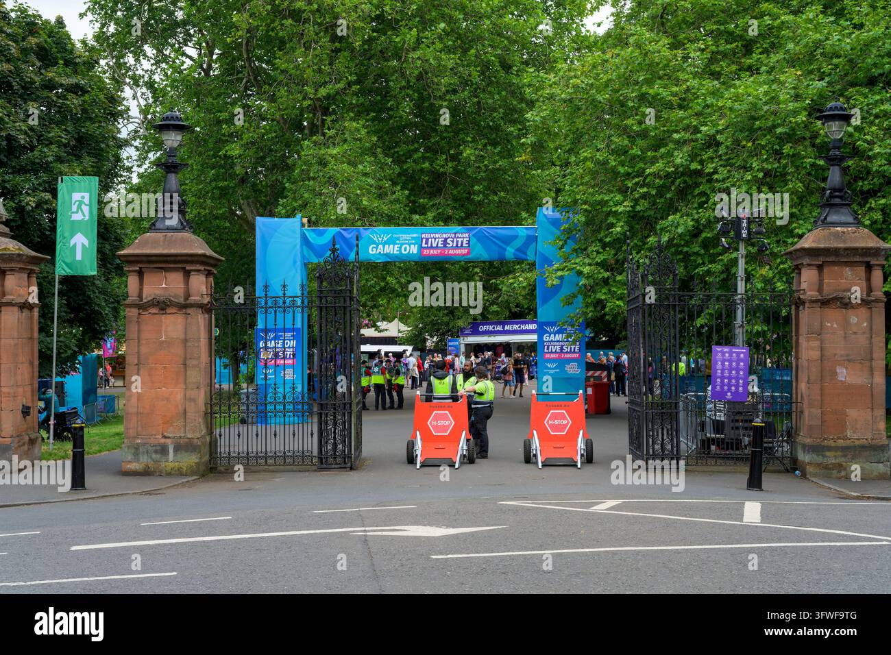 Ingresso alla zona fan gratuita Game On Live Site al Kelvingrove Park durante i Giochi del Commonwealth del 2026, Glasgow, Scozia, Regno Unito Foto Stock