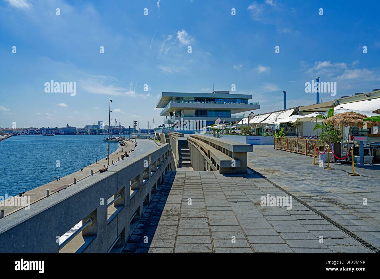 Vista del porto, casa degli eventi, Veles e Vents Foto Stock