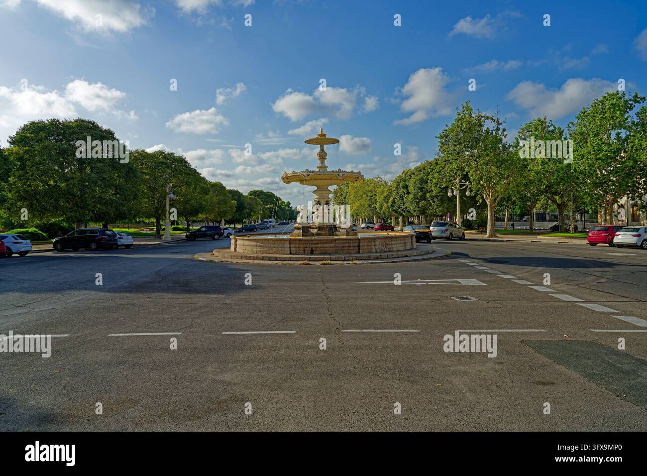 Europa, Spagna, ES, Valencia, Valencia, El Pla del Real, fontana, sculture, Font dels Quatre Elements, punto di riferimento, turismo, architettura, piante Foto Stock