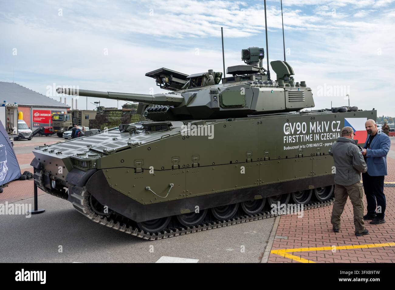 Veicolo da combattimento di fanteria CV90 MkIV CZ in mostra al Future Forces Forum 2026. Praga, Repubblica ceca, 21 ottobre 2026. Foto Stock