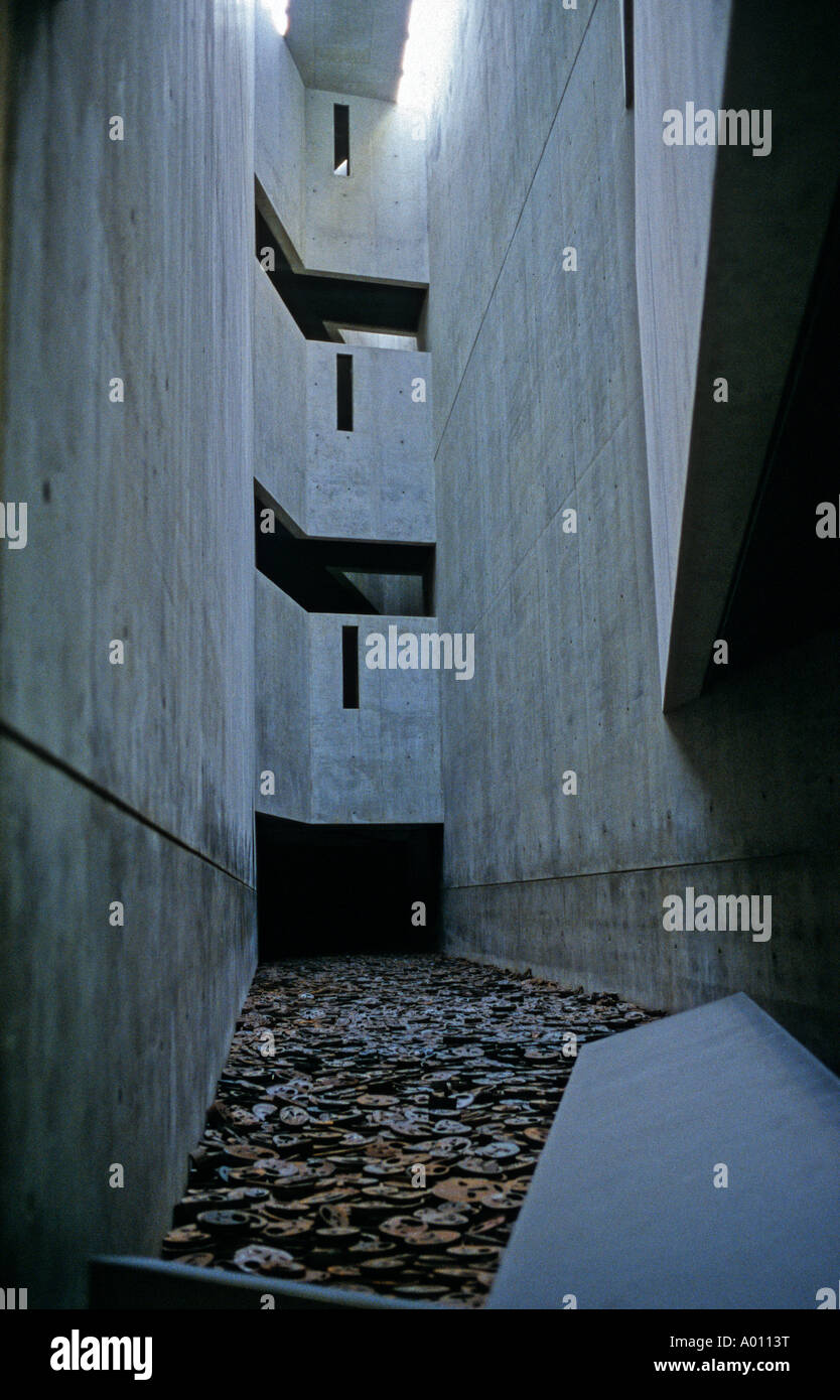 COURTYARD Holocaust Museum di Berlino Germania Foto Stock
