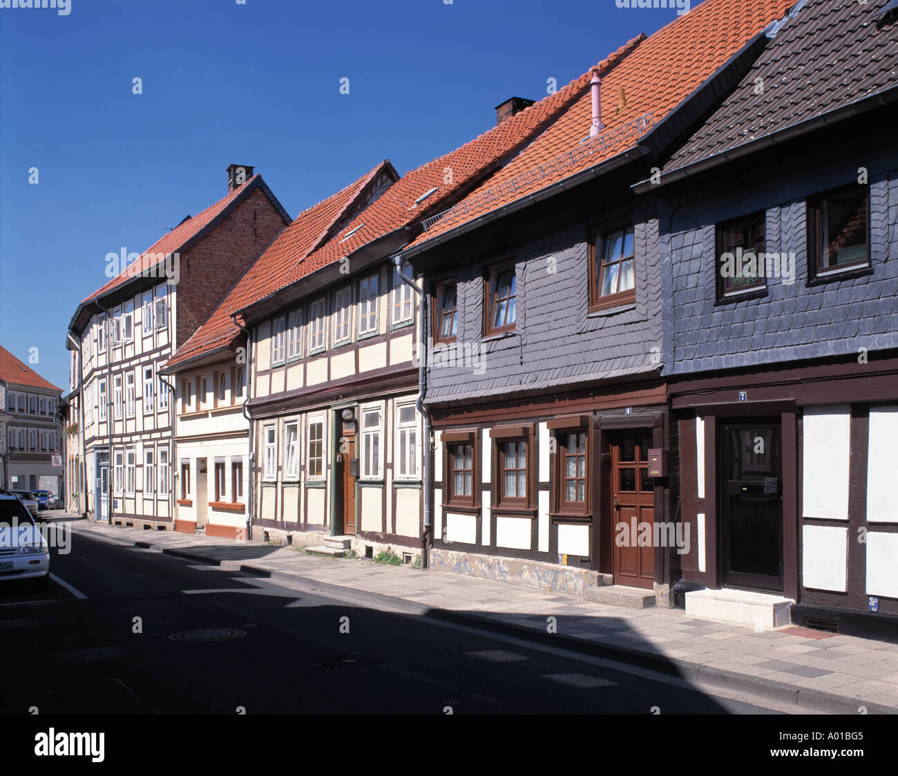 Fachwerkhaeuser mit Schieferverkleidung, Neue Strasse in Koenigslutter am Elm, Bassa Sassonia Foto Stock