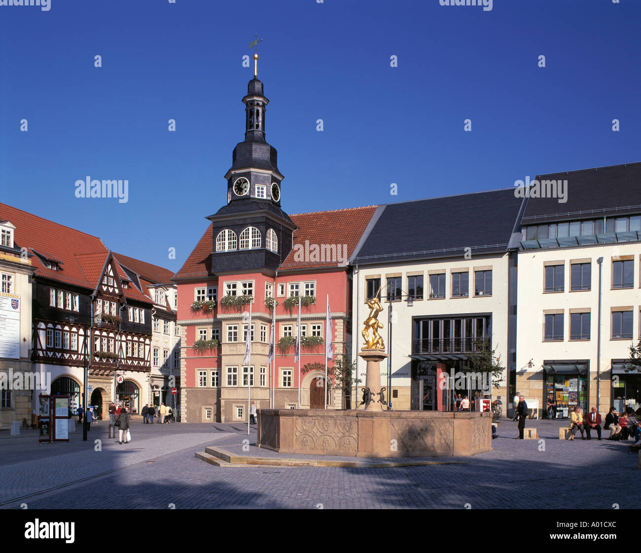 Marktplatz mit Rathaus und Georgsbrunnen a Eisenach, Thueringen Foto Stock
