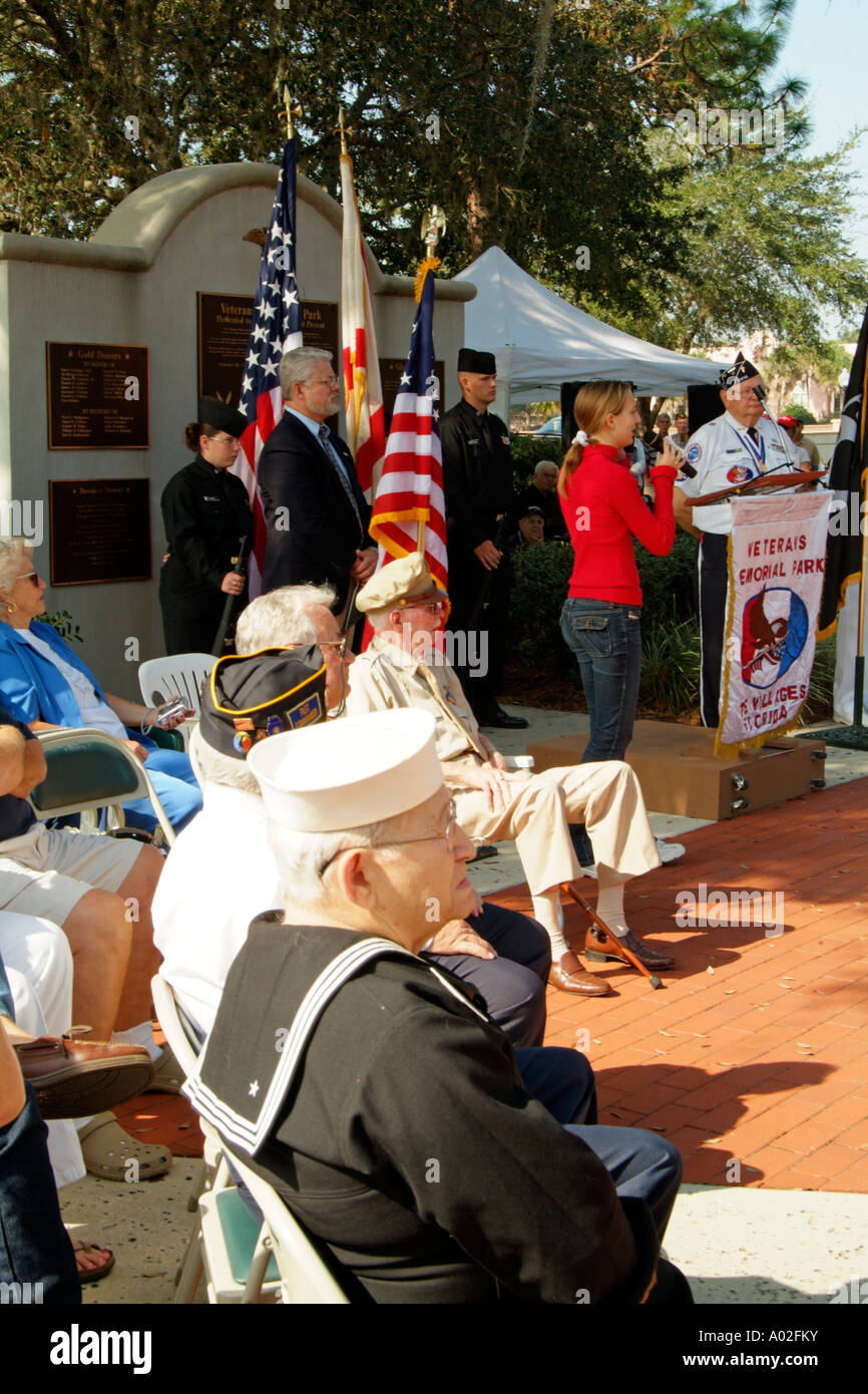 Veterani giorno rimembranza servizio in spagnolo Springs Florida USA Foto Stock