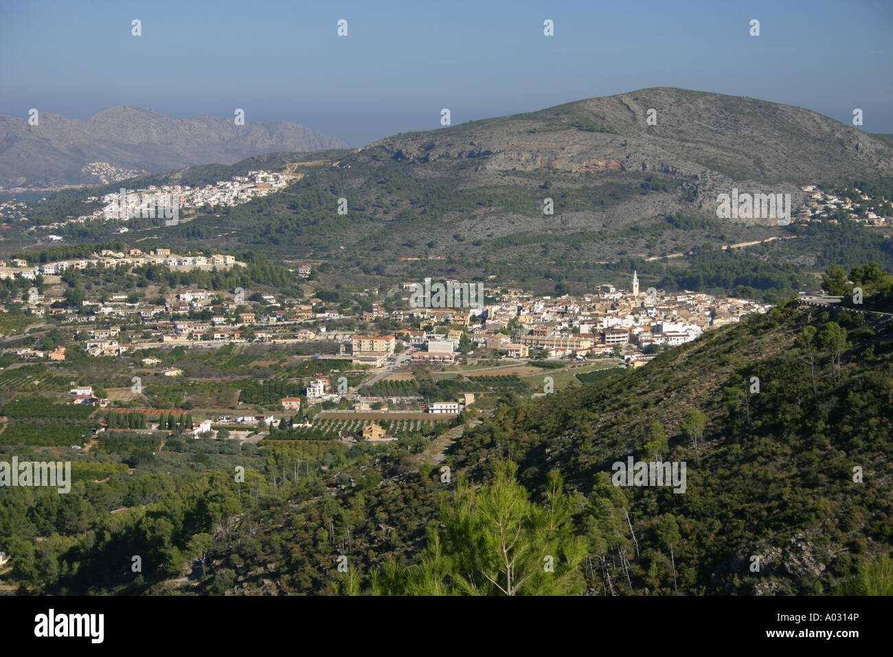 Villaggio Parcent dal Coll de aliquote sulla Costa Blanca, Spagna Foto Stock